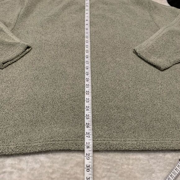 Disney Store Nicky Mouse Womens Green Fleece Pullover Sweater Size XL Long Sleev - Picture 6 of 7